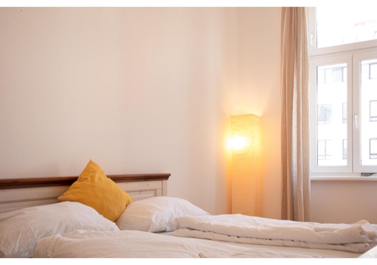 Cheerful 2Br Apartment - Suitable For Longstays Wien Exteriör bild